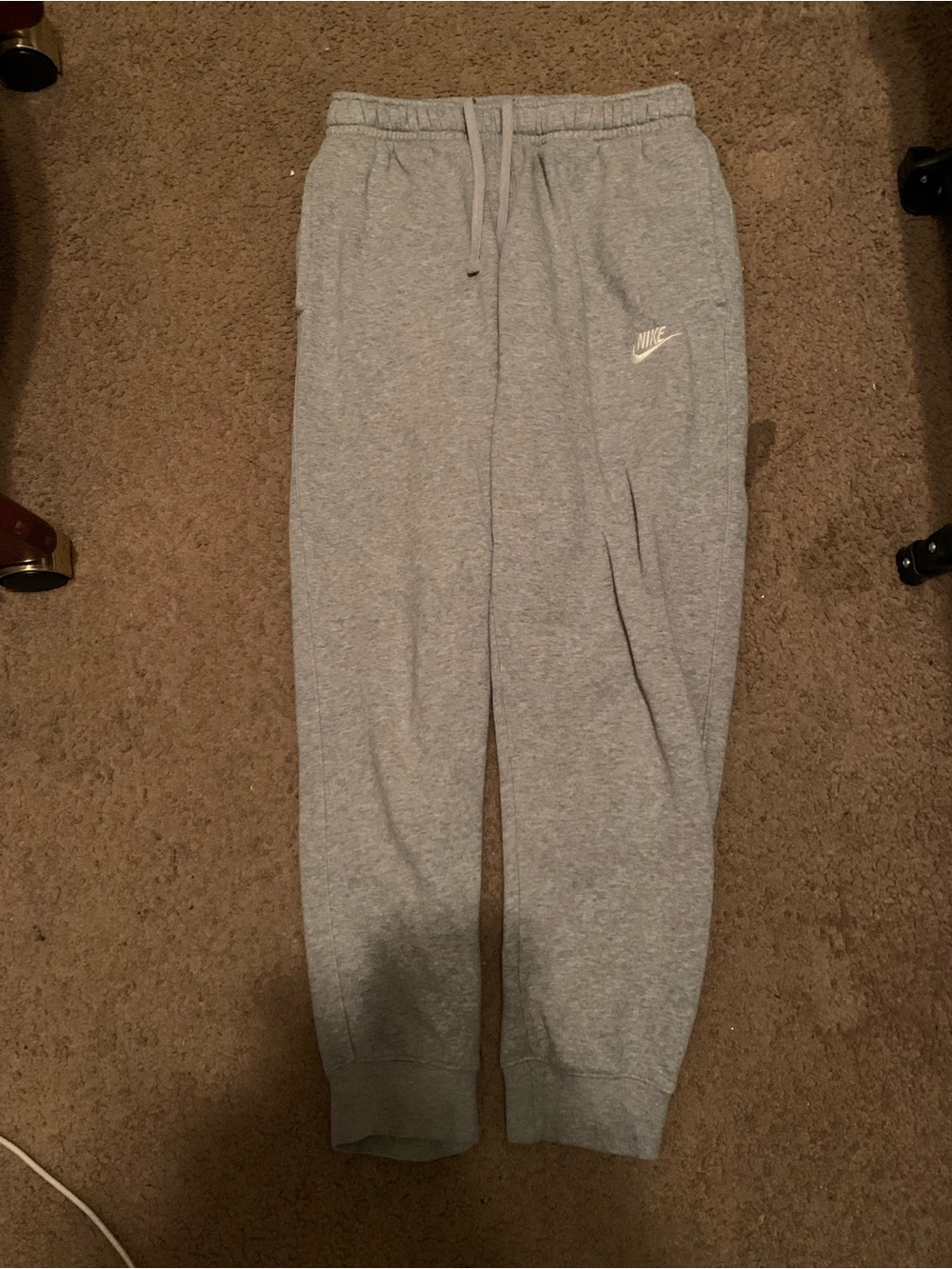 Nike men Gray Sweat Joggers with Drawstring